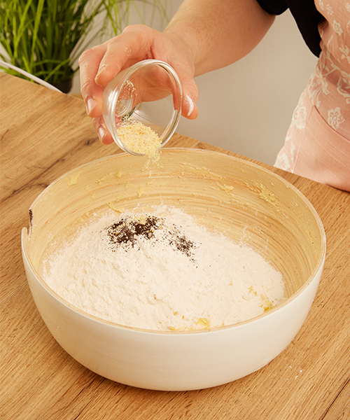 Zutaten miteinander vermengen